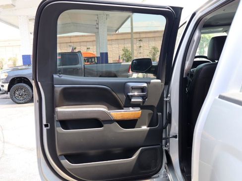 Used 2017 Chevrolet Silverado 1500 LTZ AWD/4WD image 14