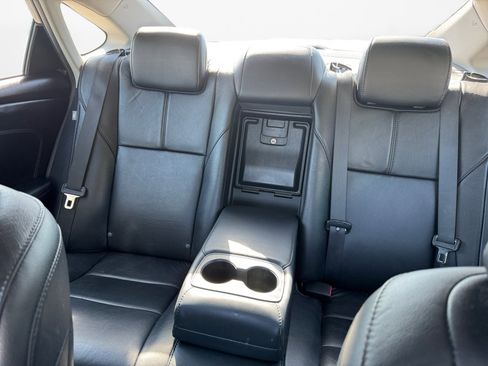 Used 2013 Toyota Avalon XLE Touring FWD image 12