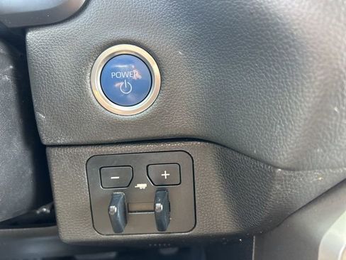 Used 2023 Toyota Sequoia Limited image 24