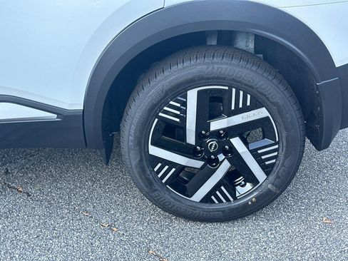 New 2026 Nissan Kicks SV w/ SV Premium Package image 19