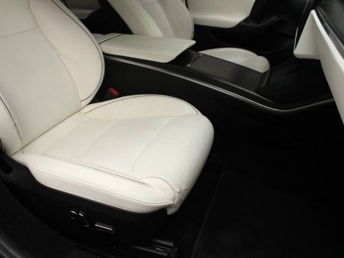 Used 2021 Tesla Model S Plaid AWD/4WD image 30