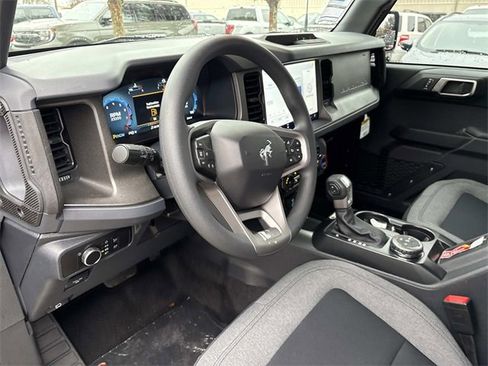 New 2025 Ford Bronco 4-Door image 21