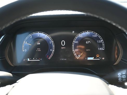 New 2025 Jeep Grand Cherokee L Laredo image 13