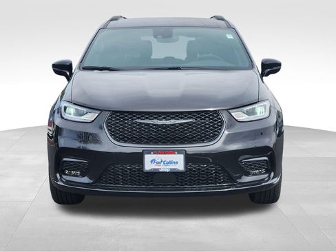 New 2026 Chrysler Pacifica Select AWD/4WD image 2