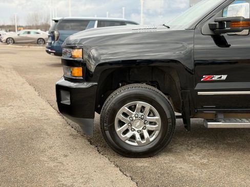 Used 2019 Chevrolet Silverado 3500 LTZ w/ Duramax Plus Package image 11