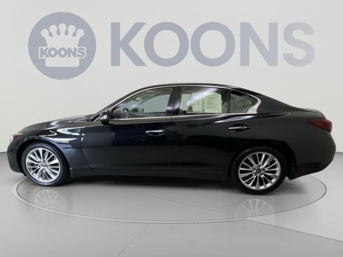 Used 2021 INFINITI Q50 Luxe w/ Cargo Package RWD image 5