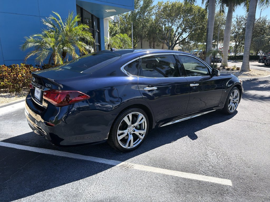 Used 2015 INFINITI Q70 L 3.7 w/ Deluxe Touring Package RWD image 8