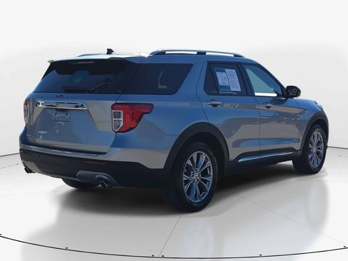 Used 2023 Ford Explorer Limited image 5