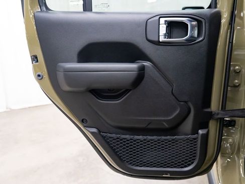 New 2026 Jeep Gladiator Mojave image 25