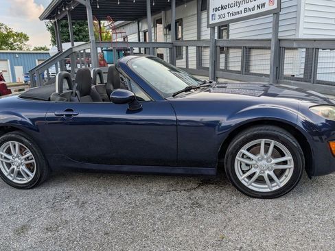 Used 2012 MAZDA MX-5 Miata Sport w/ Convenience Pkg image 17