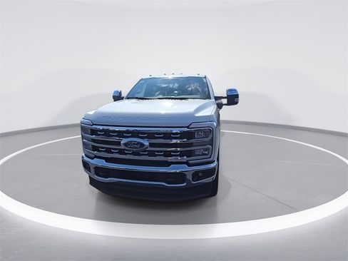 New 2026 Ford F250 Lariat w/ Chrome Package image 3