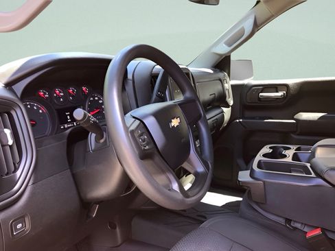Used 2021 Chevrolet Silverado 1500 Custom AWD/4WD image 15