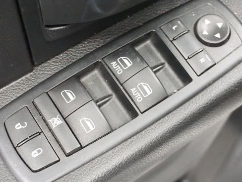 Used 2016 RAM 1500 Express image 27