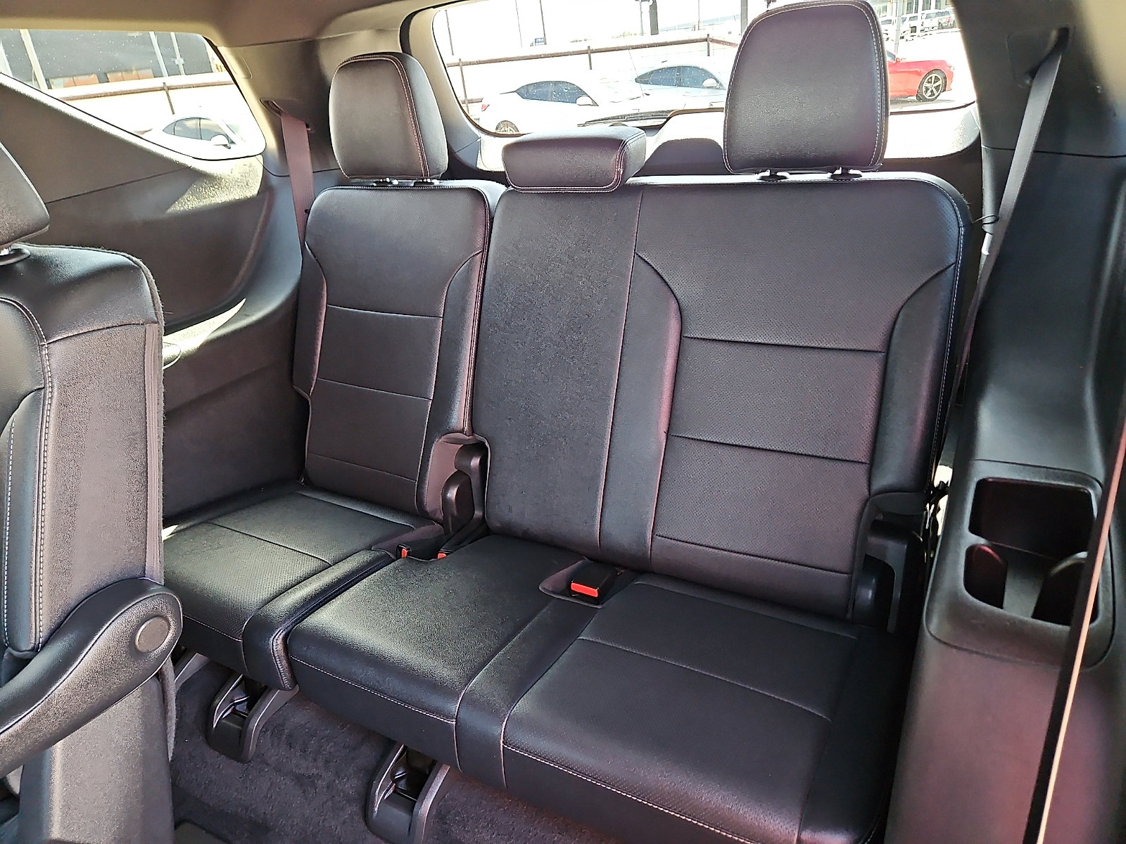 Used 2025 Chevrolet Traverse LT FWD image 10