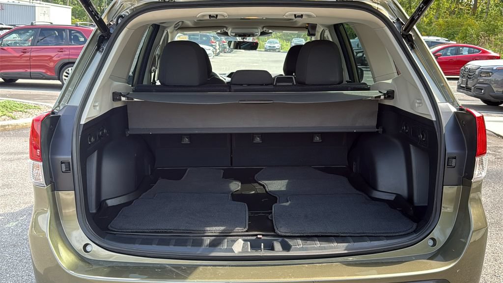 Certified 2023 Subaru Forester Premium AWD/4WD image 28