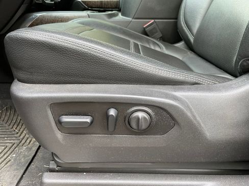 Used 2019 GMC Sierra 1500 Denali w/ Denali Ultimate Package AWD/4WD image 10