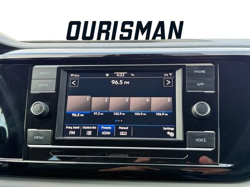 Used 2022 Volkswagen Taos S image 14