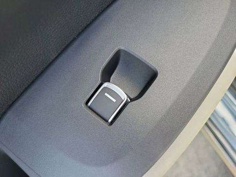 Certified 2026 Honda HR-V EX-L image 14