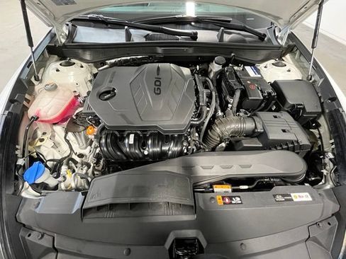 Used 2023 Hyundai Sonata SE FWD image 27