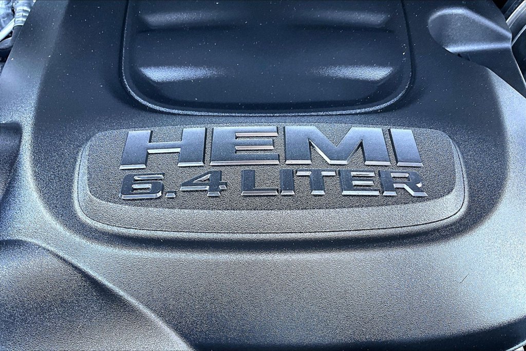 Certified 2025 RAM 2500 Big Horn AWD/4WD image 32