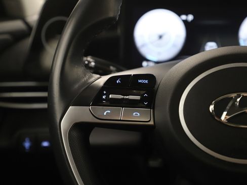 Used 2023 Hyundai Elantra SEL w/ Convenience Package image 24