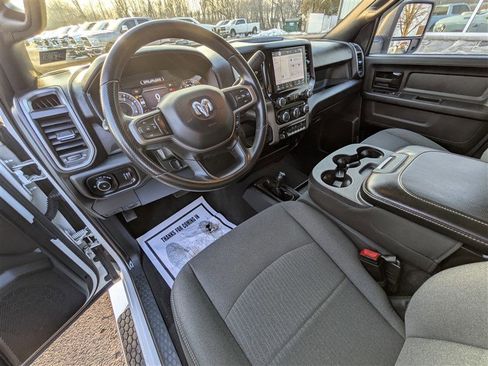 Used 2023 RAM 3500 Tradesman image 17