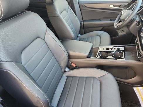 New 2026 Volkswagen Atlas Cross Sport SEL R-Line image 28