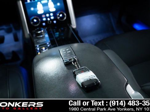 Used 2018 Land Rover Range Rover Long Wheelbase Supercharged image 62