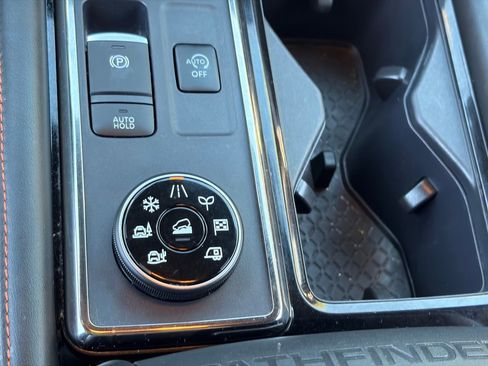 Certified 2024 Nissan Pathfinder Rock Creek AWD/4WD image 25