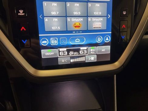 Certified 2025 Subaru Crosstrek 2.0i Premium image 33