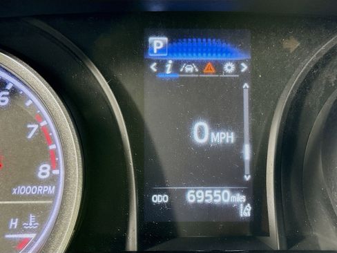 Used 2022 Toyota Camry XSE FWD image 16
