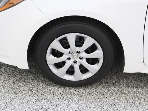 Certified 2024 Toyota Corolla LE FWD image 11