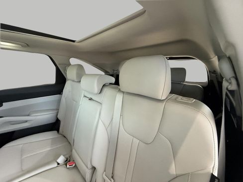 Used 2024 Kia Sorento S w/ Panoramic Sunroof Package FWD image 27