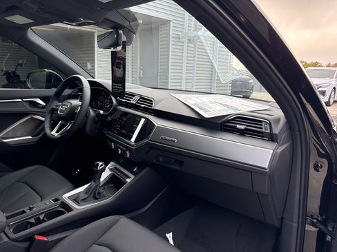 New 2025 Audi Q3 2.0T Premium image 15