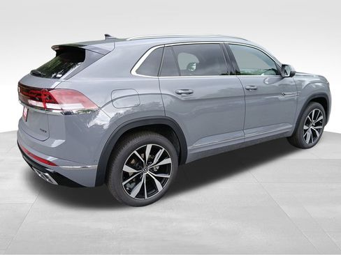 New 2026 Volkswagen Atlas Cross Sport SEL Premium R-Line image 5