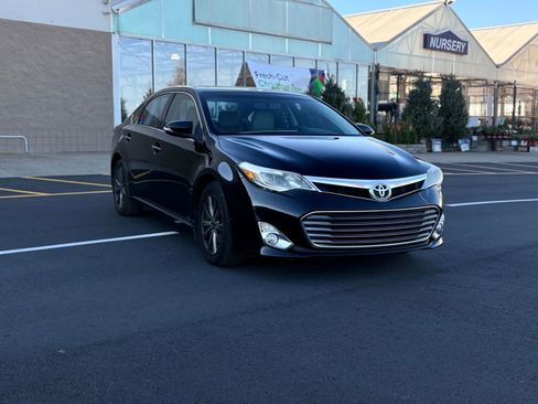 Used 2014 Toyota Avalon XLE image 7