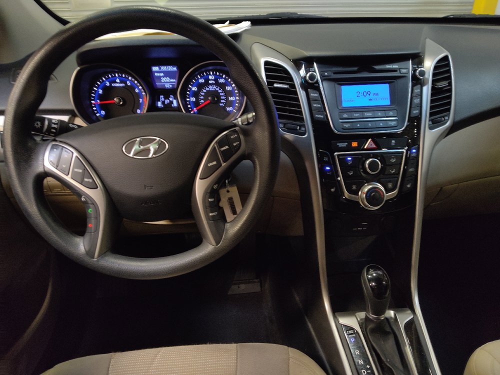 Used 2016 Hyundai Elantra GT FWD image 22