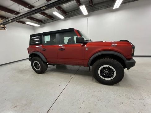 Used 2022 Ford Bronco Base w/ Sasquatch Package image 9