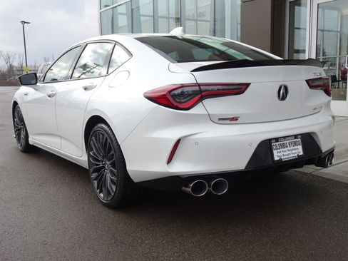 Used 2023 Acura TLX Type S image 3
