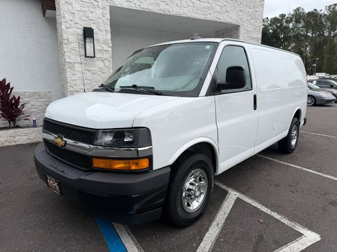 Used 2020 Chevrolet Express 2500 w/ Enhanced Convenience Package image 3
