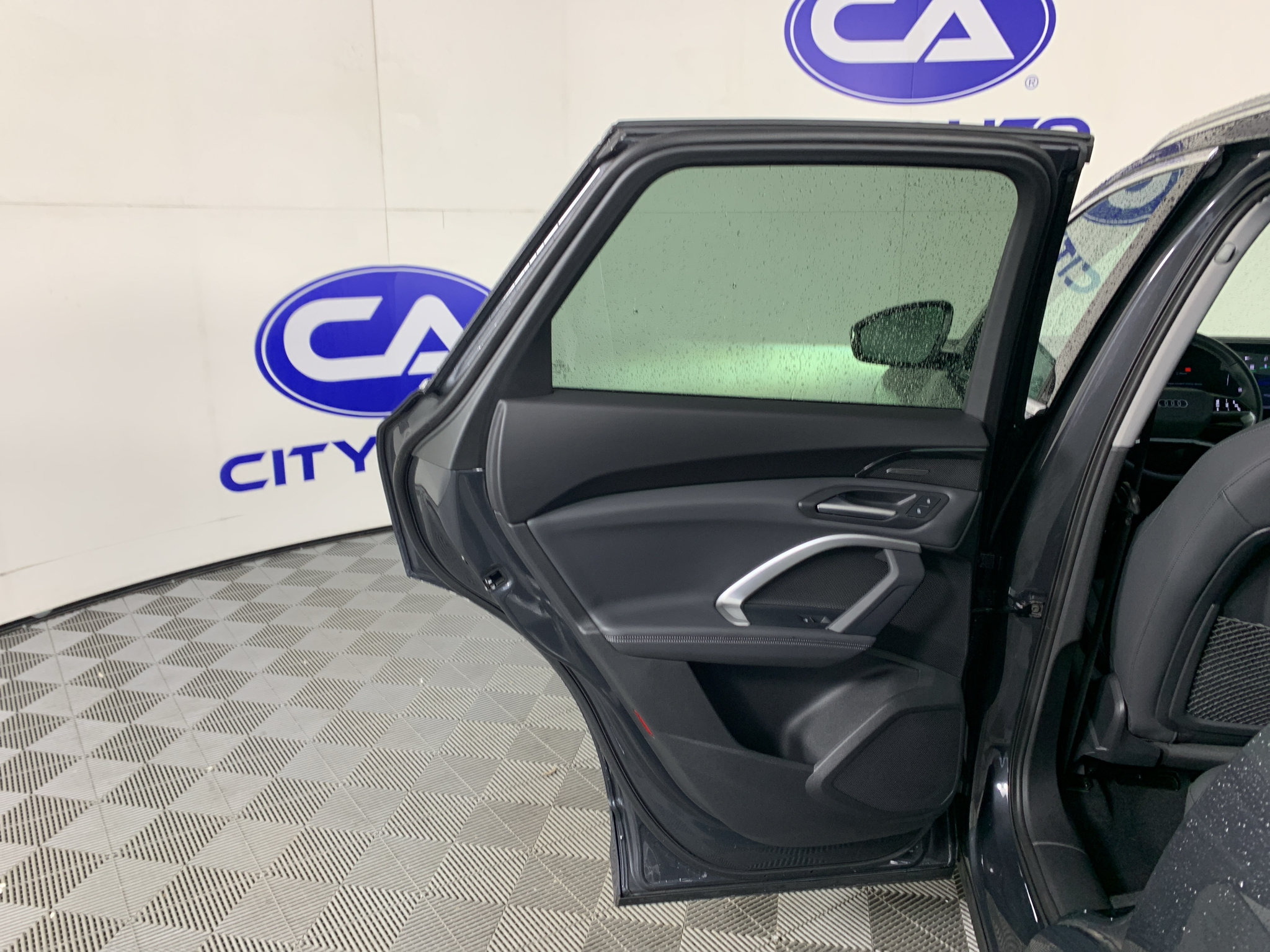 Used 2025 Audi Q5 Premium Plus w/ Premium Plus AWD/4WD image 28