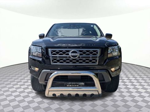 Used 2022 Nissan Frontier SV RWD image 8