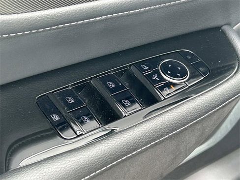 Used 2025 INFINITI QX80 Luxe image 19