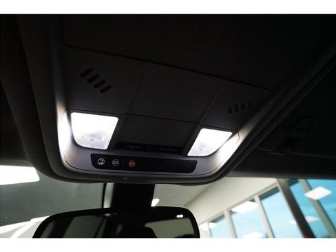 Used 2019 GMC Terrain SLE image 23