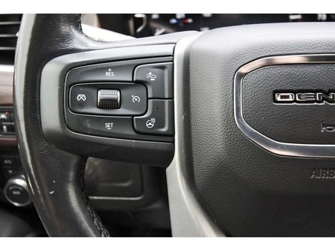 Used 2022 GMC Yukon Denali AWD/4WD image 15