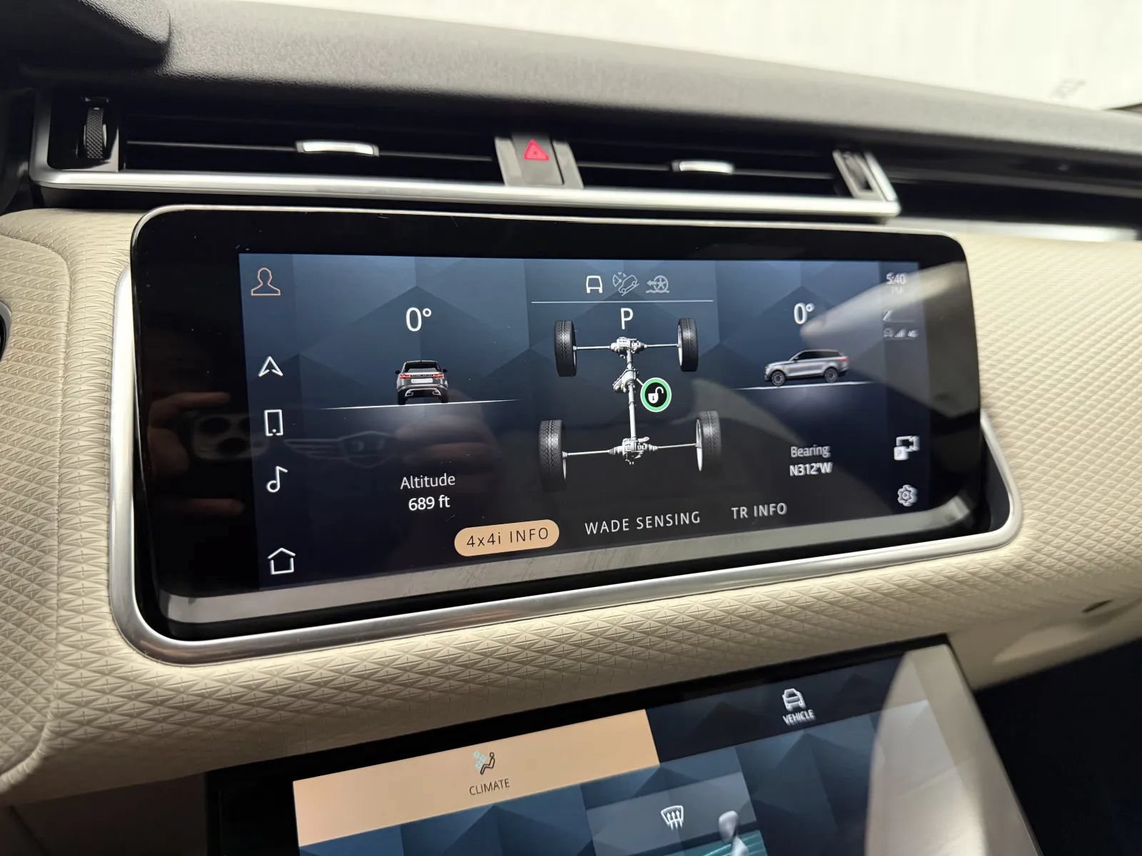 Used 2021 Land Rover Range Rover Velar R-Dynamic S AWD/4WD image 30