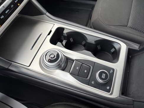 Used 2023 Ford Explorer XLT image 26