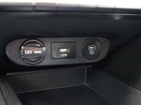 Used 2024 Hyundai Elantra SEL FWD image 32