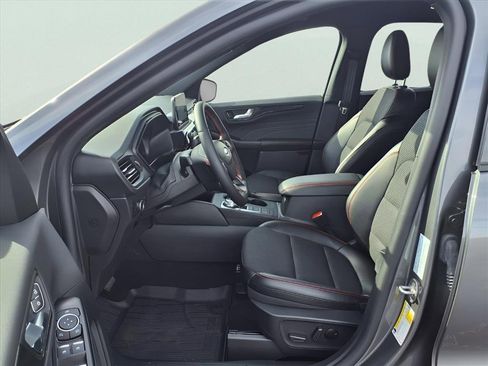 Used 2025 Ford Escape ST-Line w/ Cold Weather Package image 21