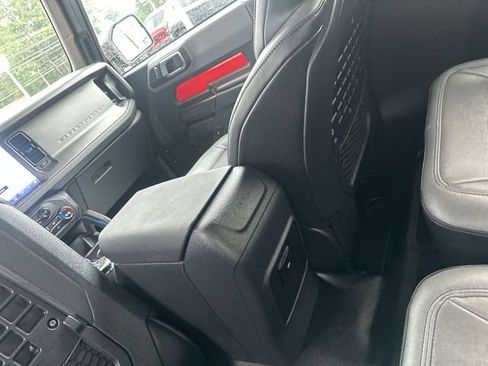 Used 2024 Ford Bronco Black Diamond AWD/4WD image 23